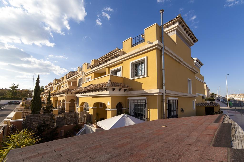 Merecido Descanso Sun Beach Torrevieja Exterior foto